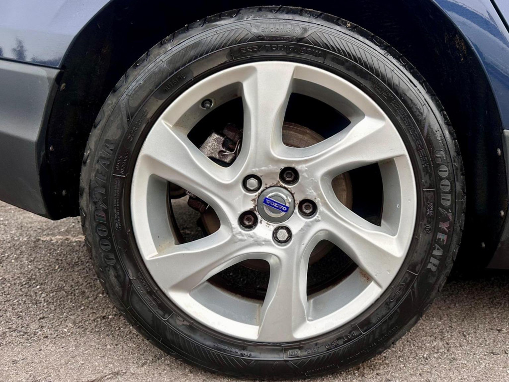 VOLVO V40 CROSS COUNTRY