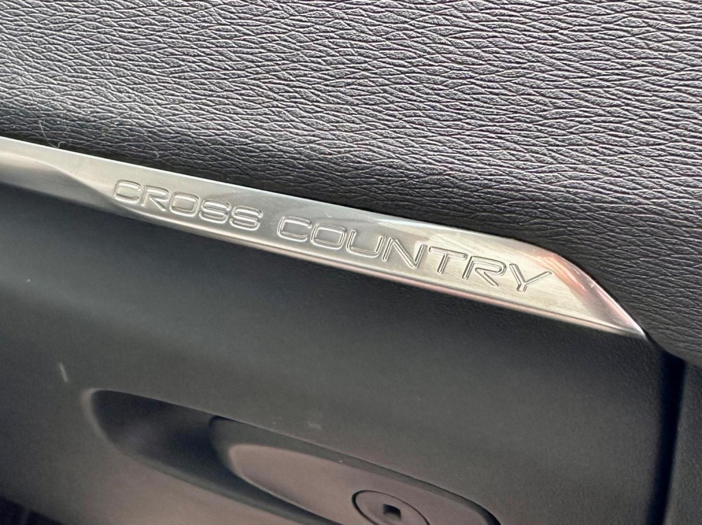 VOLVO V40 CROSS COUNTRY