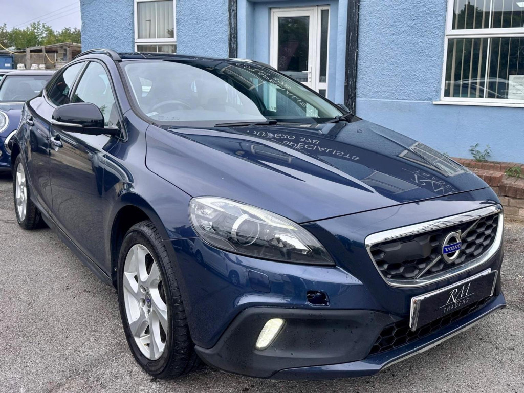 VOLVO V40 CROSS COUNTRY