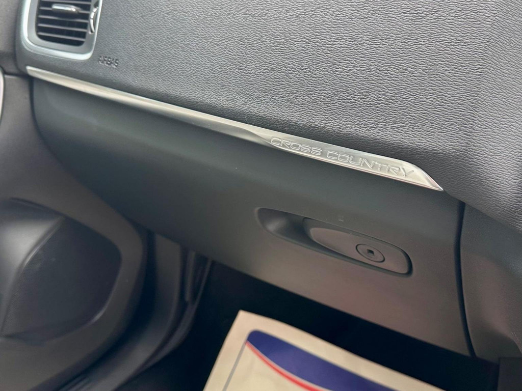 VOLVO V40 CROSS COUNTRY