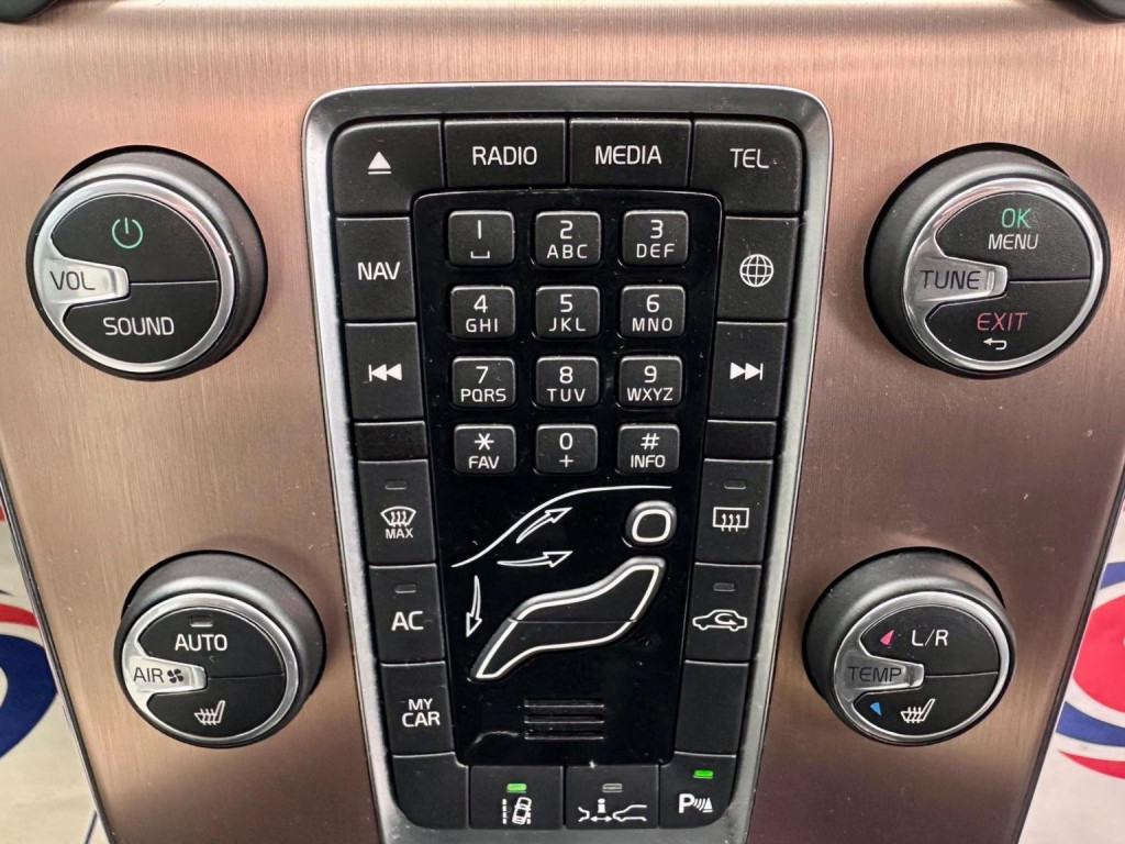 VOLVO V40 CROSS COUNTRY