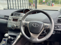 TOYOTA VERSO