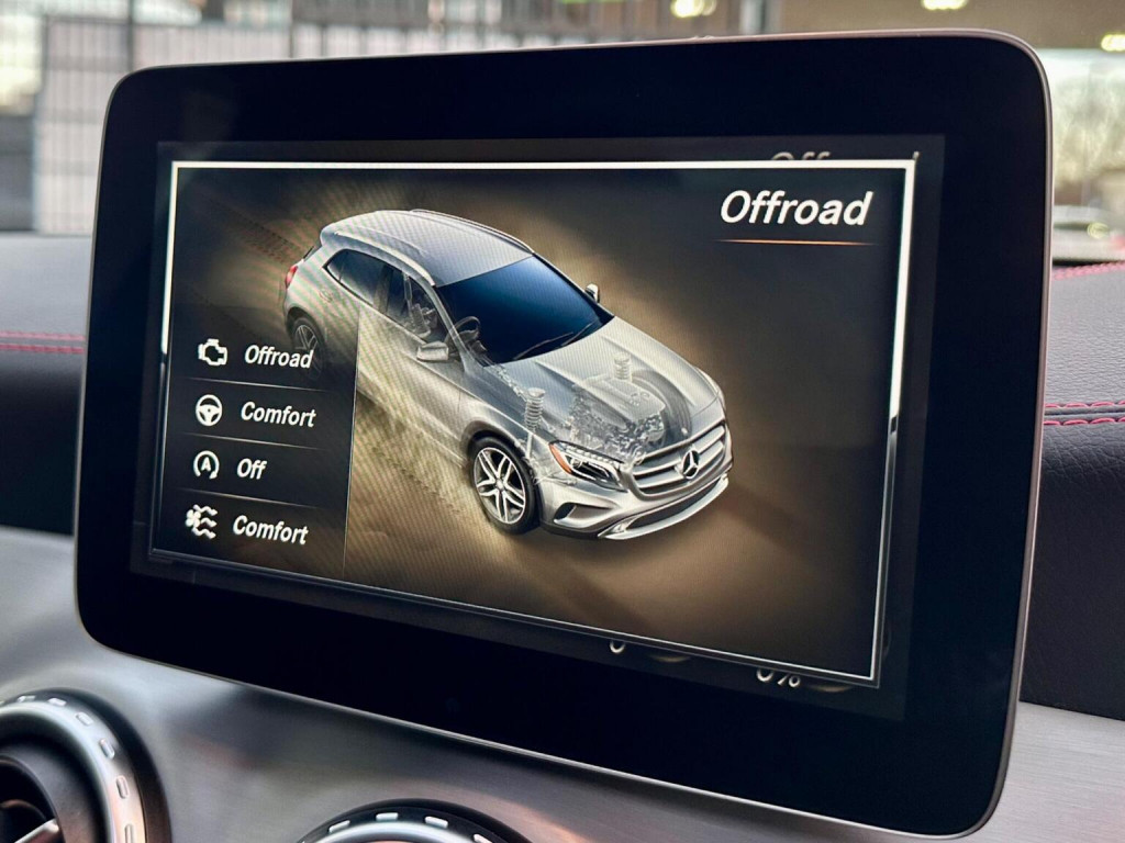 MERCEDES-BENZ GLA CLASS