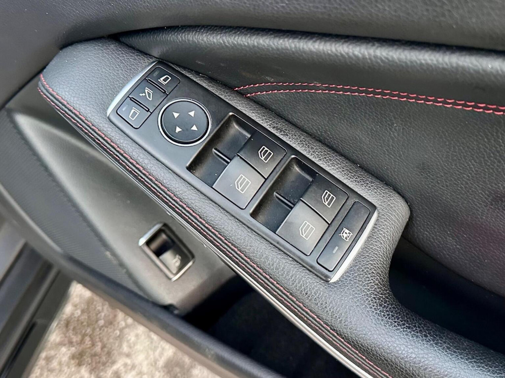 MERCEDES-BENZ GLA CLASS