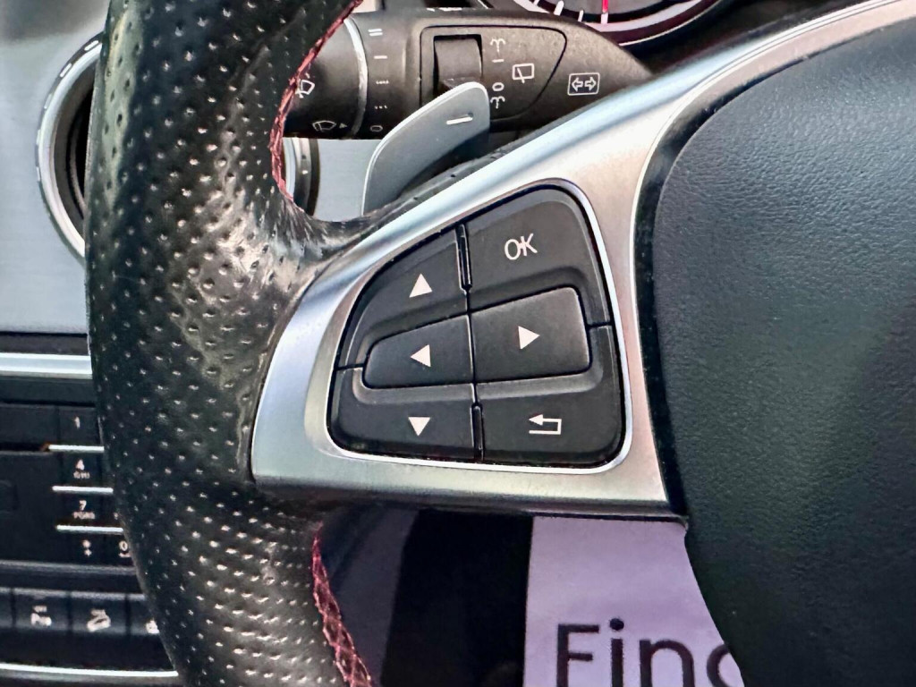 MERCEDES-BENZ GLA CLASS