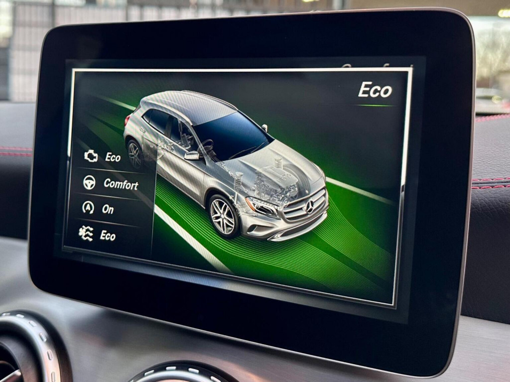 MERCEDES-BENZ GLA CLASS