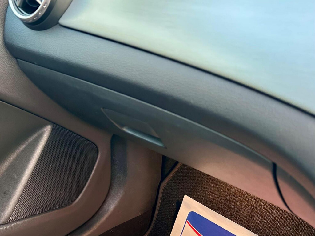 MERCEDES-BENZ GLA CLASS