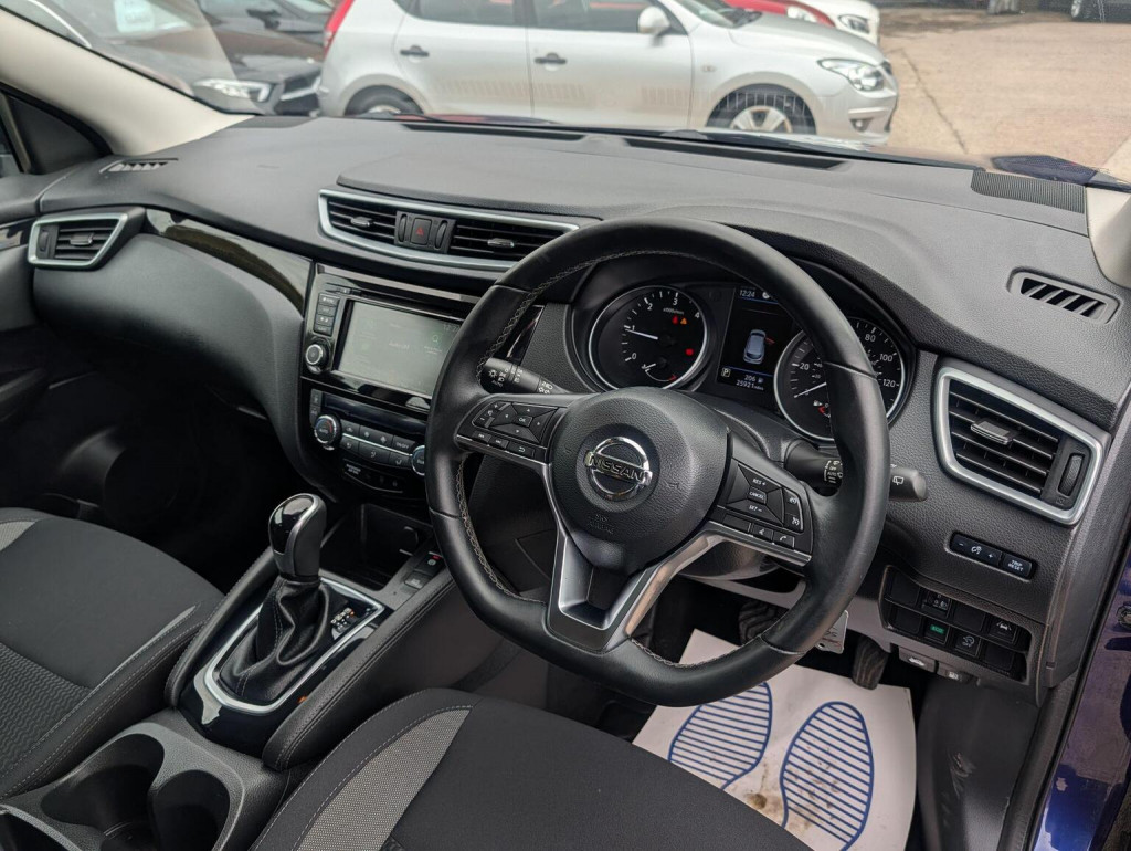 NISSAN QASHQAI