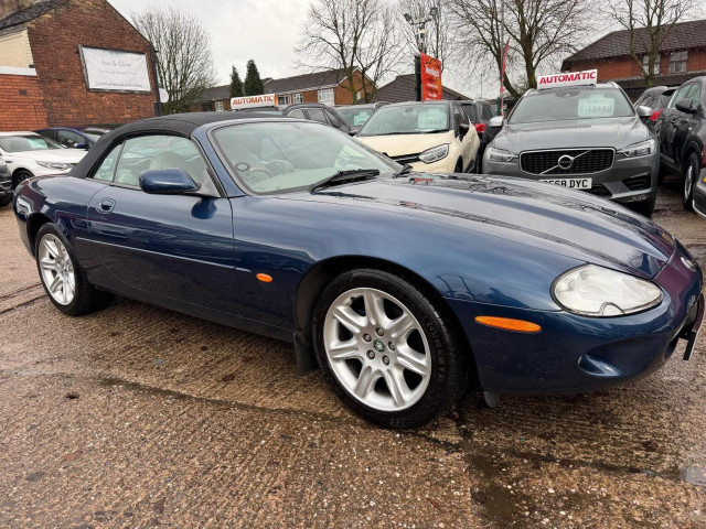 JAGUAR XK8 4.0 2dr (1997/R)