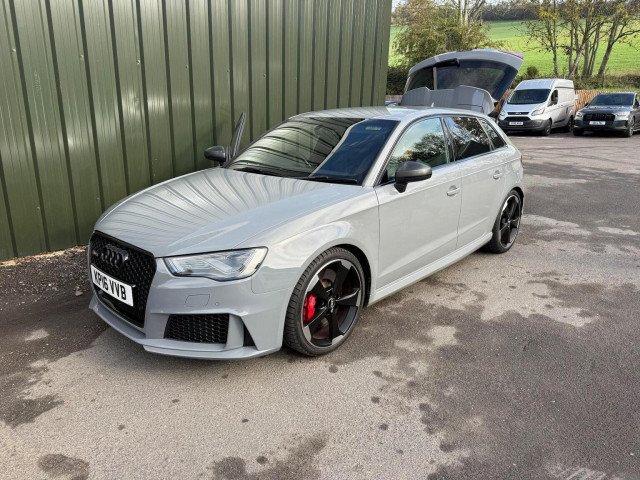 AUDI RS3