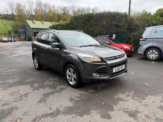 FORD KUGA
