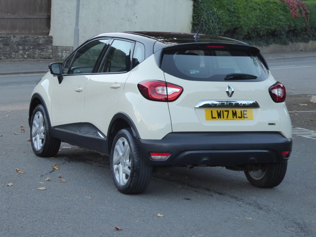 RENAULT CAPTUR