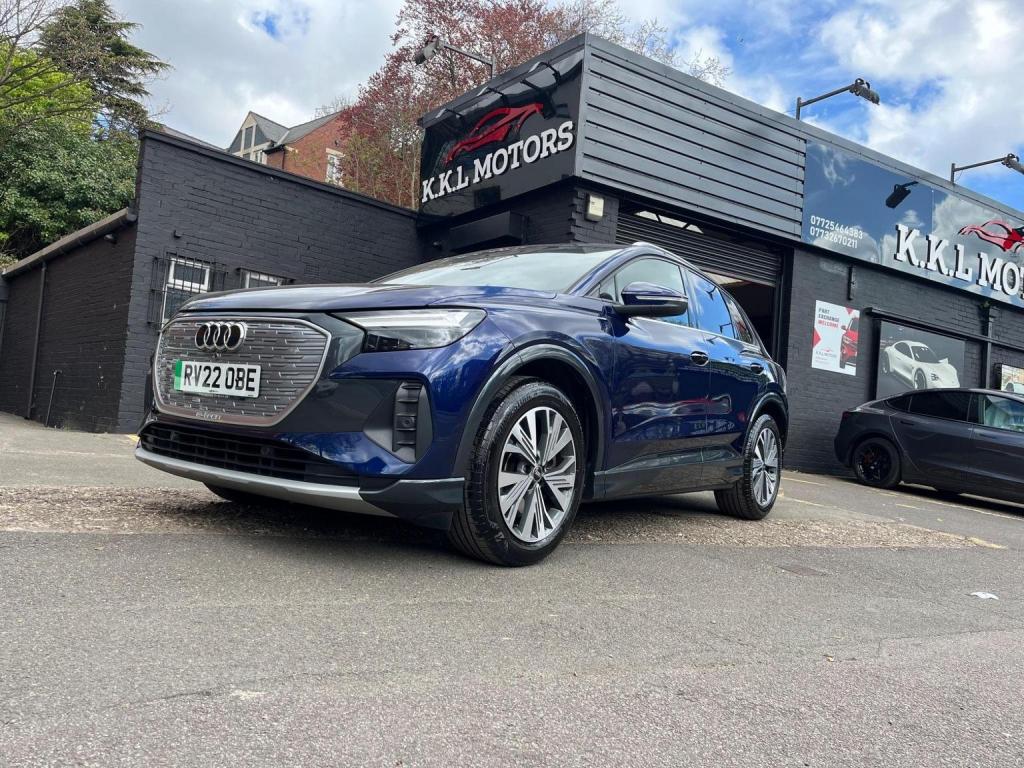 AUDI E-TRON