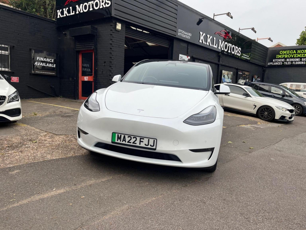 TESLA MODEL Y