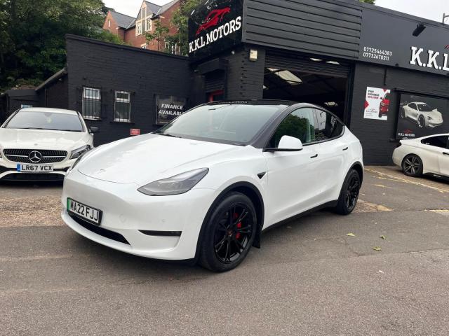 TESLA MODEL Y