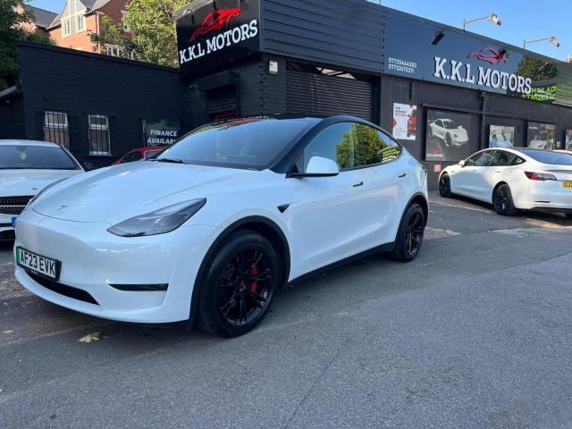 TESLA MODEL Y