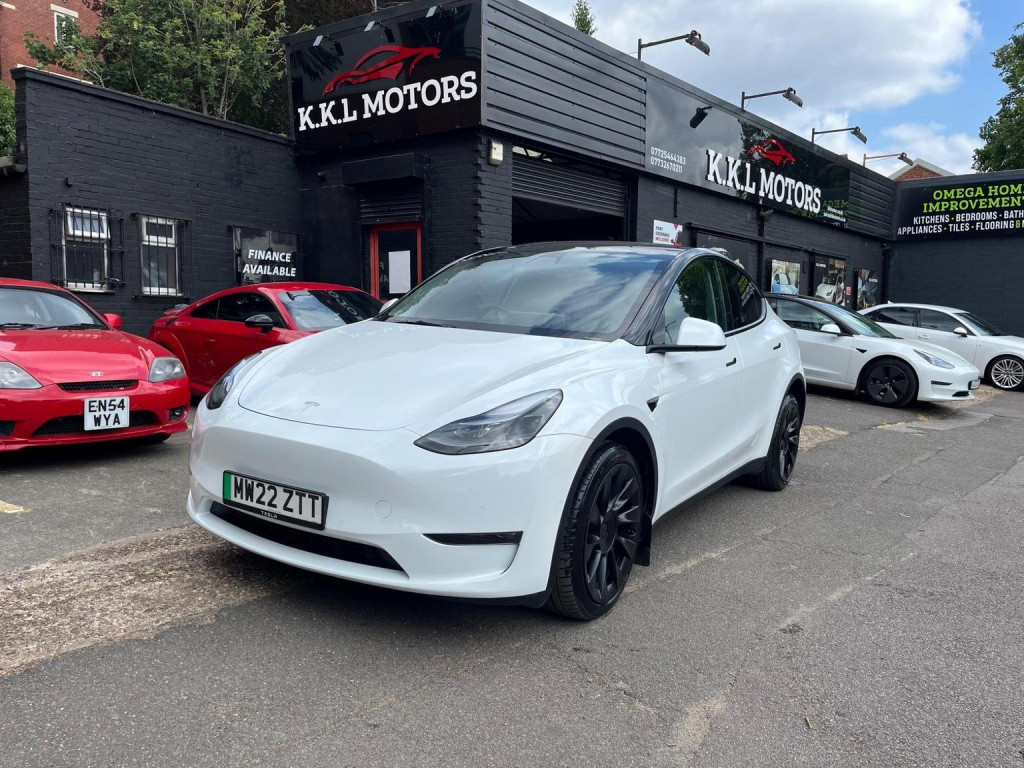 TESLA MODEL Y