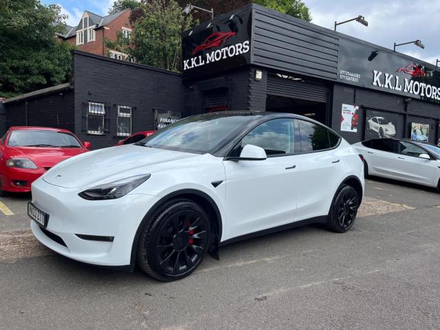 TESLA MODEL Y