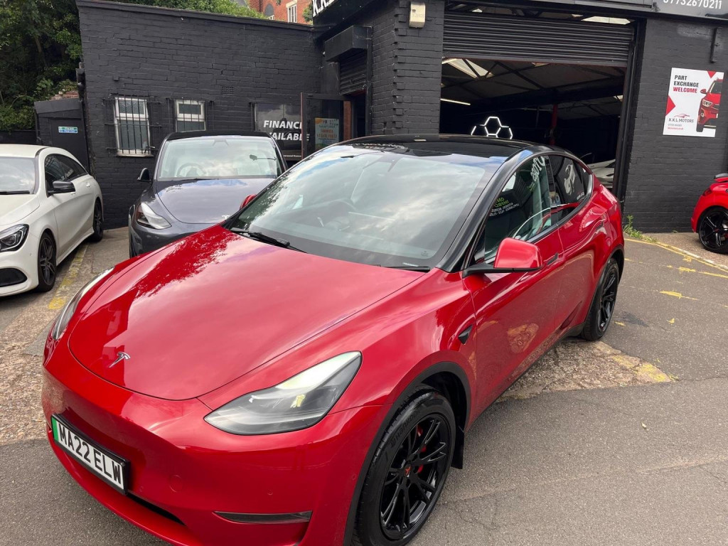 TESLA MODEL Y