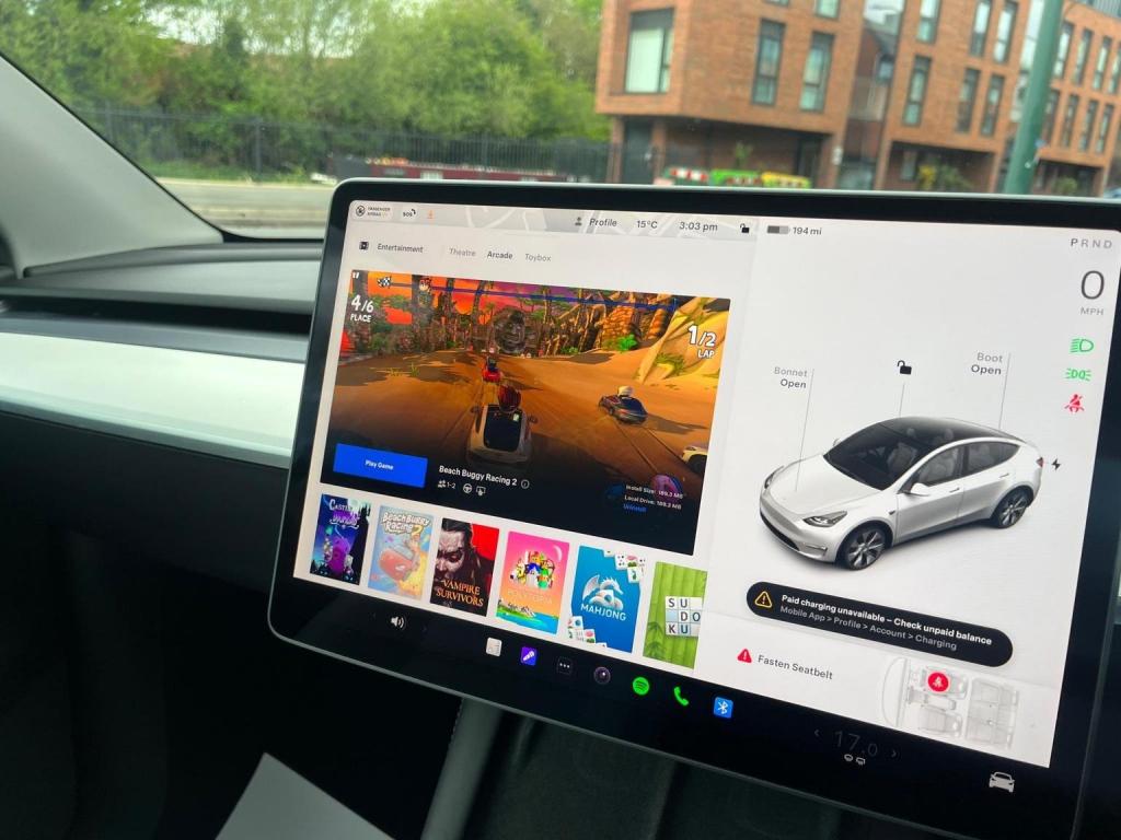TESLA MODEL Y