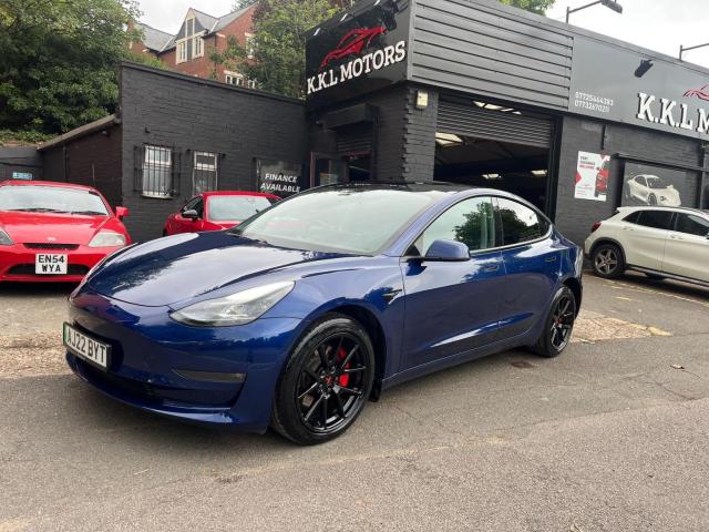 TESLA MODEL 3