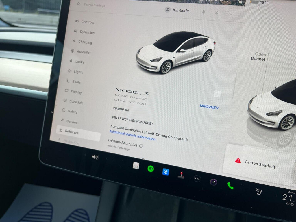 TESLA MODEL 3