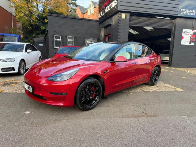 TESLA MODEL 3
