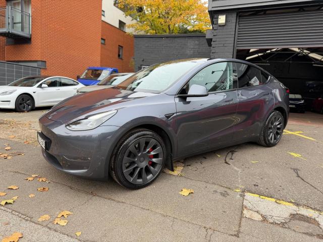 TESLA MODEL Y