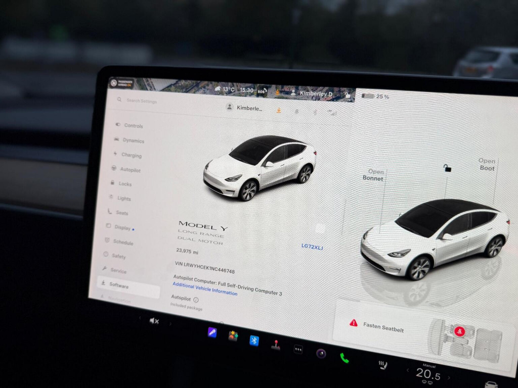 TESLA MODEL Y