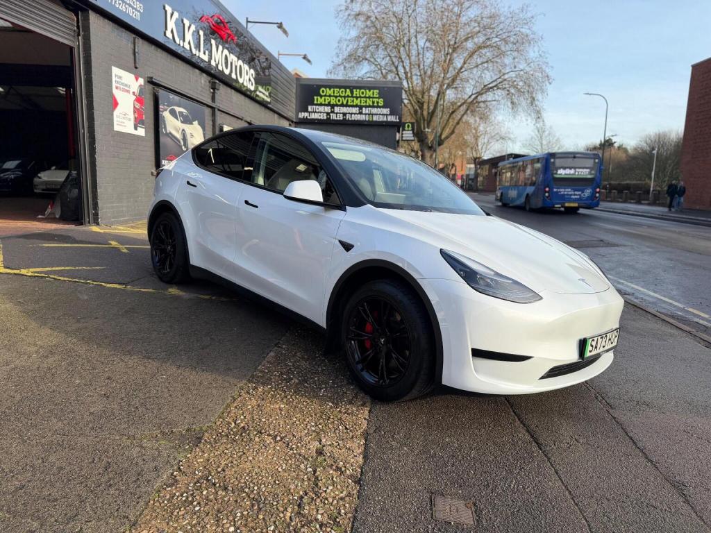 TESLA MODEL Y
