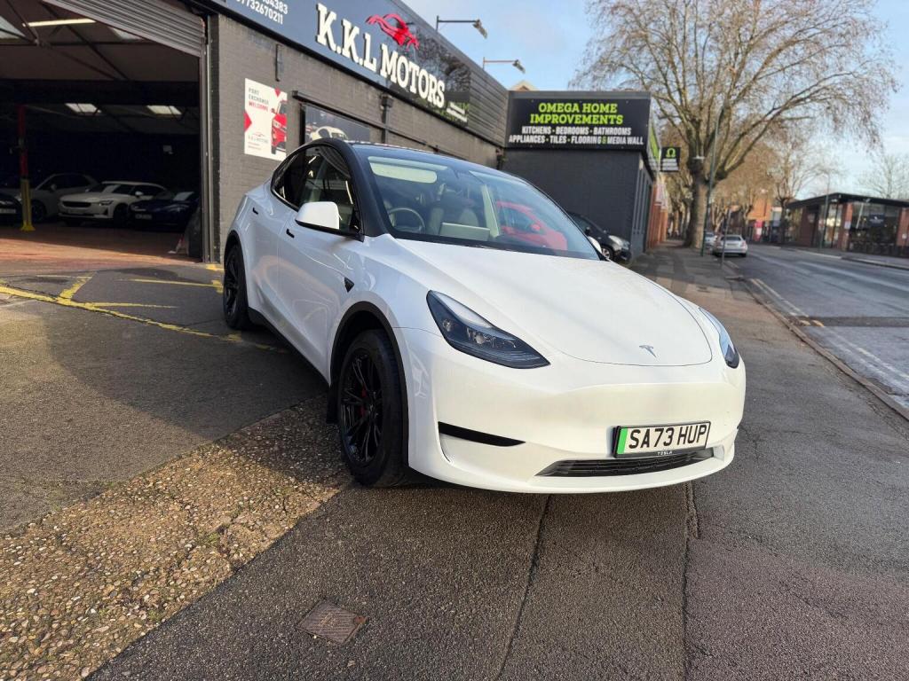 TESLA MODEL Y