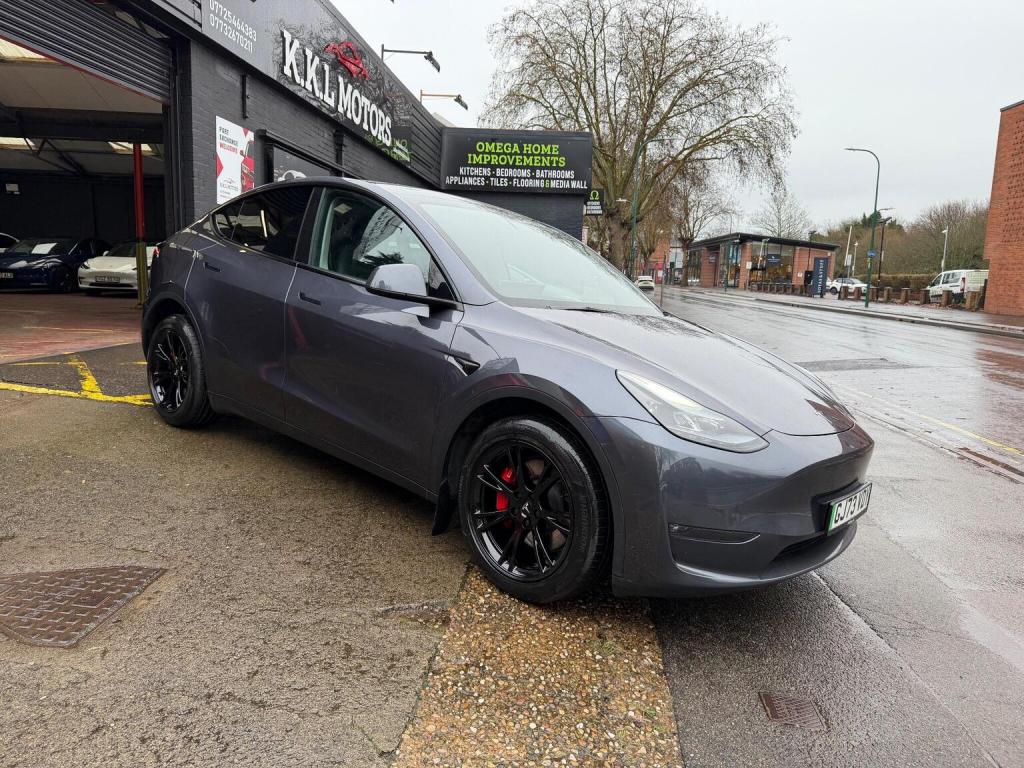 TESLA MODEL Y