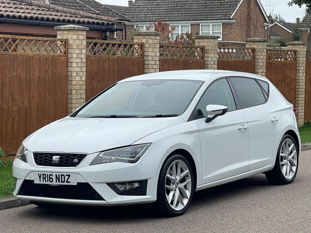 SEAT LEON