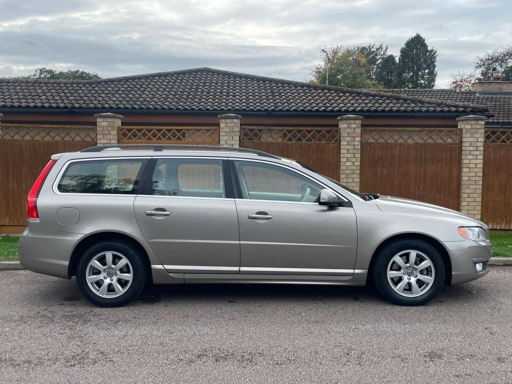 VOLVO V70