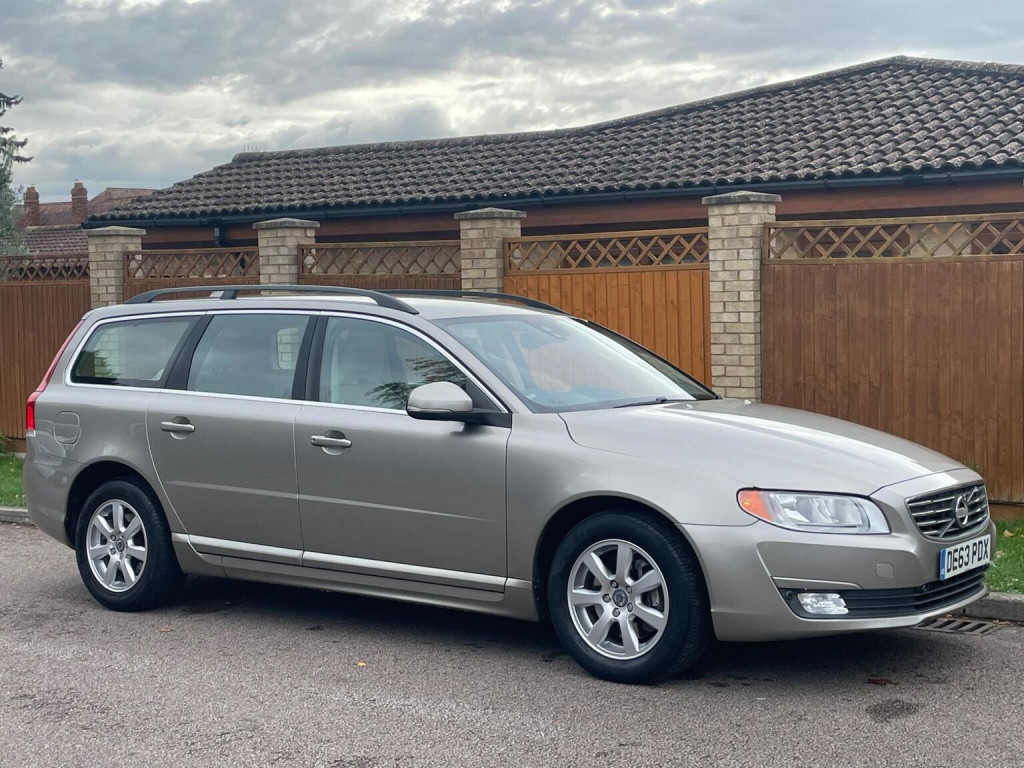VOLVO V70