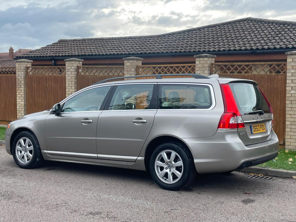 VOLVO V70