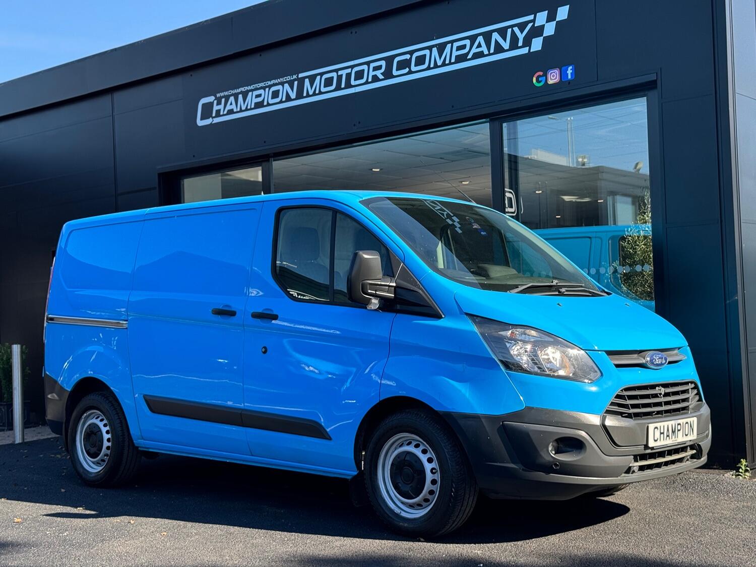 SOLD Used FORD TRANSIT CUSTOM 2017 Blue in Cwmbran, South Wales
