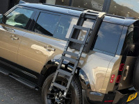 LAND ROVER DEFENDER 110