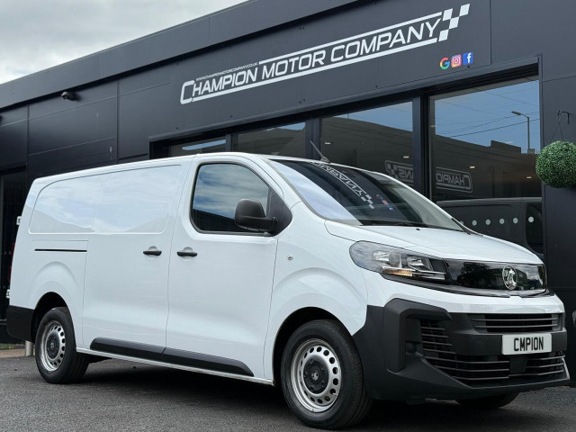 VAUXHALL VIVARO