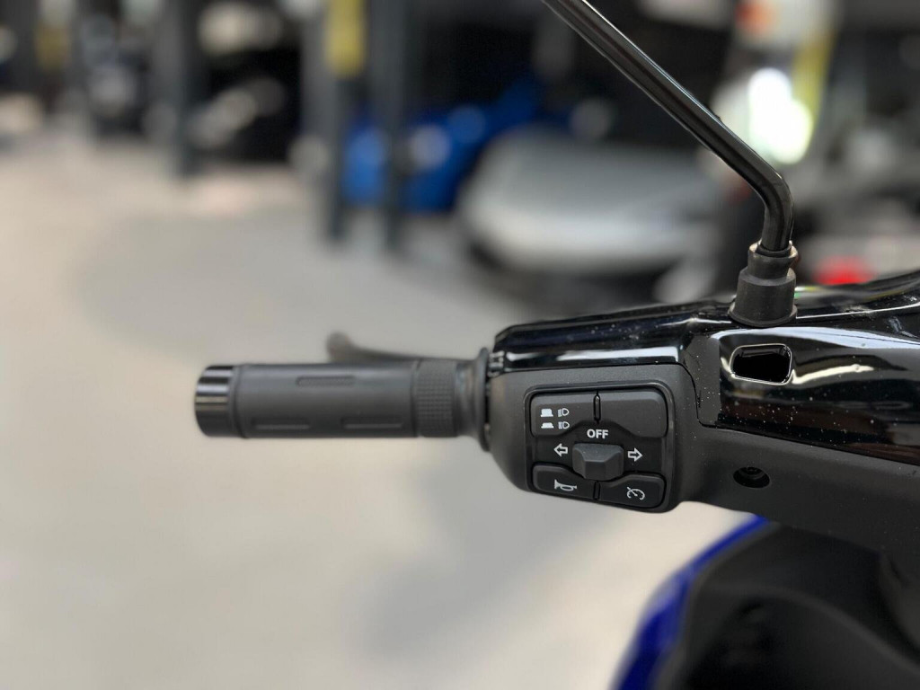 VMOTO SUPER SOCO CUX