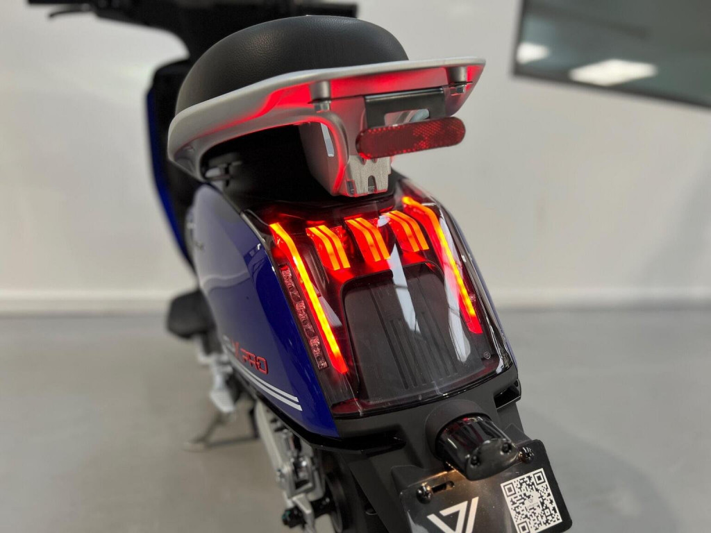 VMOTO SUPER SOCO CUX