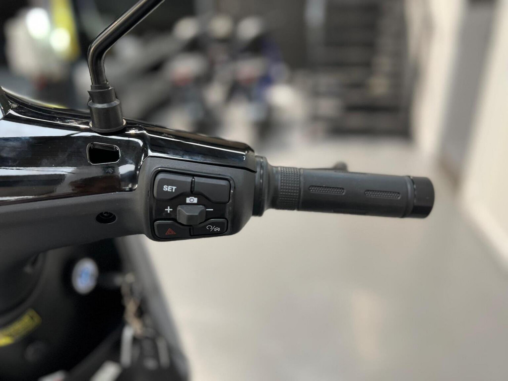 VMOTO SUPER SOCO CUX