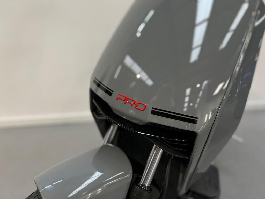 VMOTO SUPER SOCO CUX