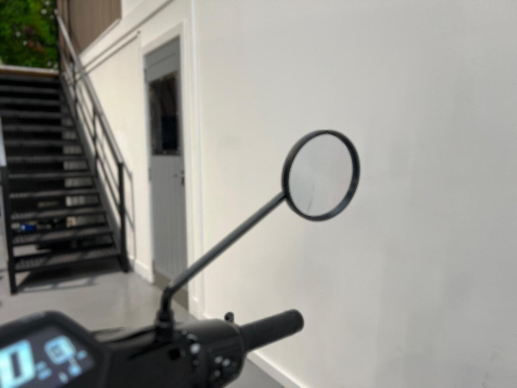 VMOTO SUPER SOCO CUX