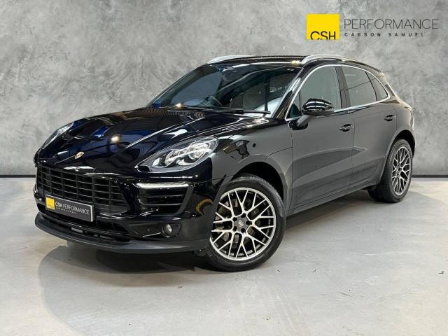 PORSCHE MACAN