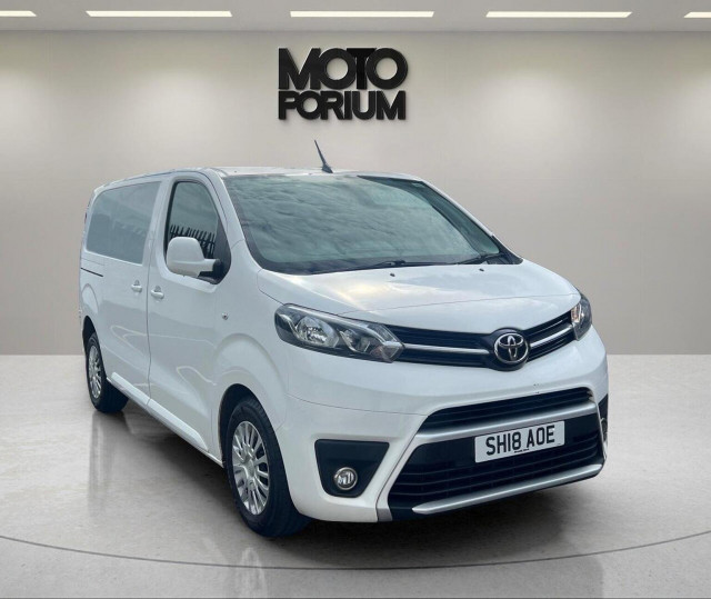 TOYOTA PROACE