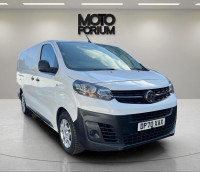 VAUXHALL VIVARO