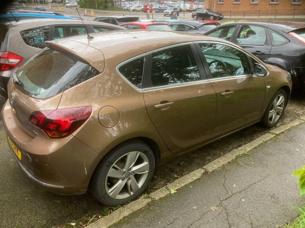 View VAUXHALL ASTRA 1.4 i Turbo SRi