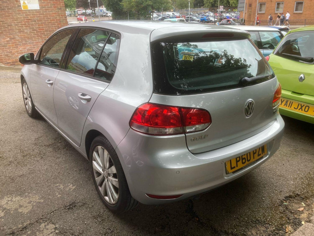 View VOLKSWAGEN GOLF 1.6 TDI SE