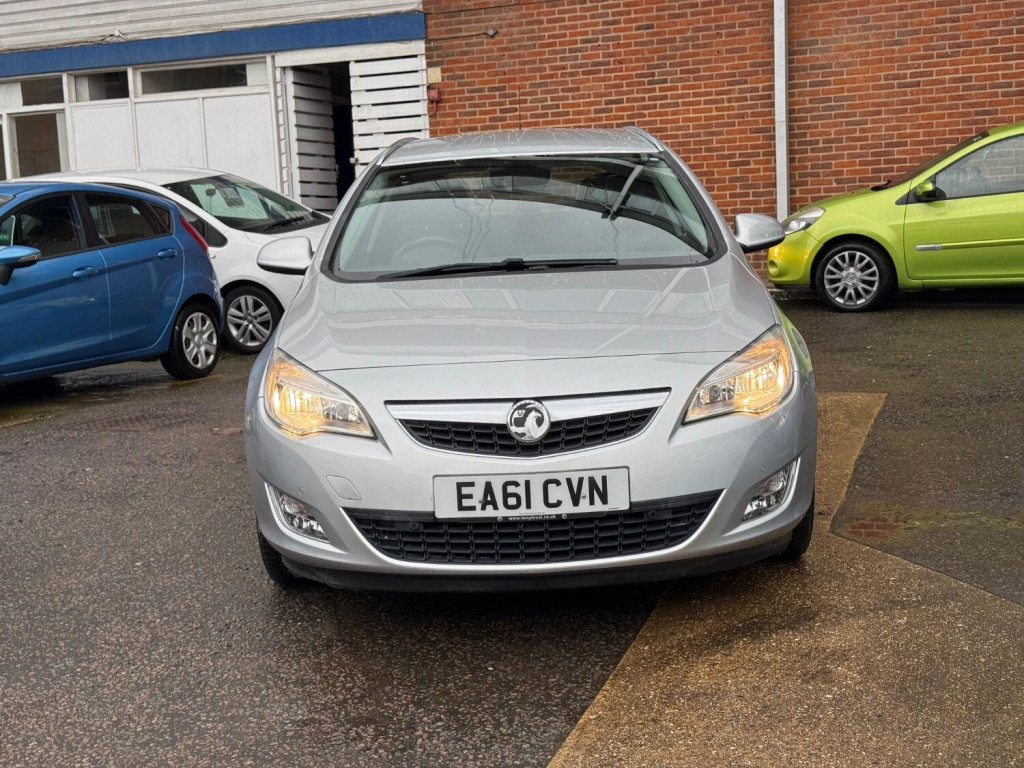 View VAUXHALL ASTRA 1.6 16V SE